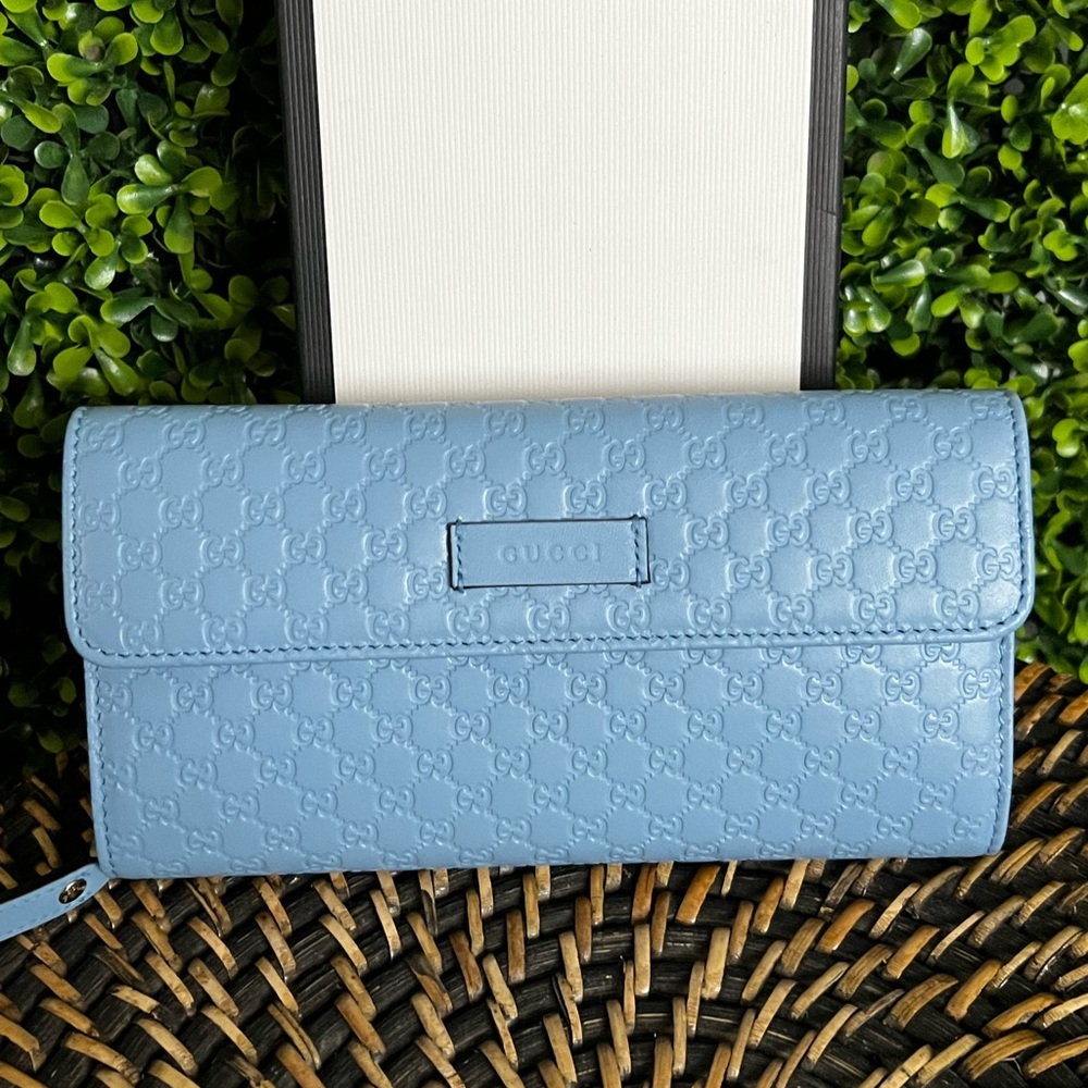New Gucci Light Blue Microguccissima Wallet